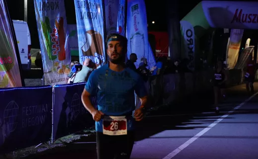 Pobiegli na Milę! Bieg dostarczył zawodnikom sporo wrażeń [WIDEO] - 38